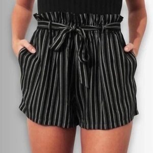 Hollister ultra high rise stripped shorts Sz S with pockets